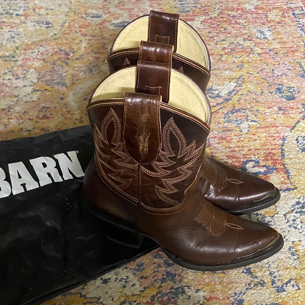 Idyllwind Brown Ankle Boots